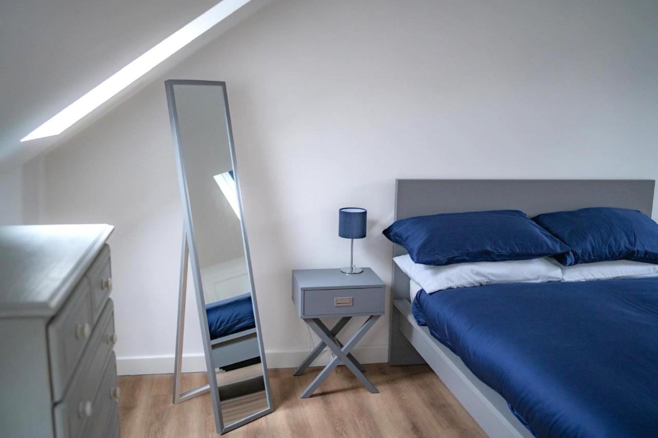 The Red House Modern Stylish Home From Home Walking Distance To Cardiff Bay And City Centre With Parking Екстериор снимка